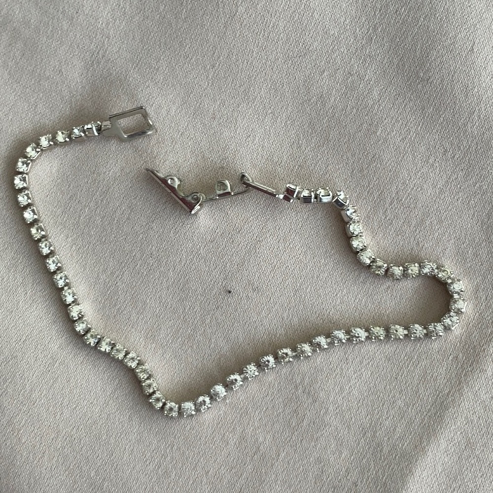 Delicate Silver coloured Rhinestone Bracelet / Small - Picture 4 of 8